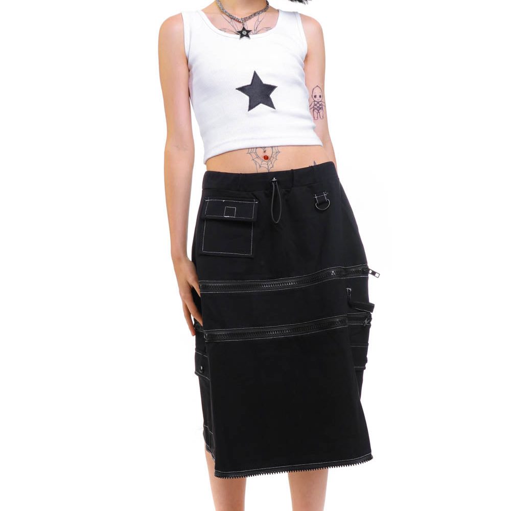 black cargo skirt outfit