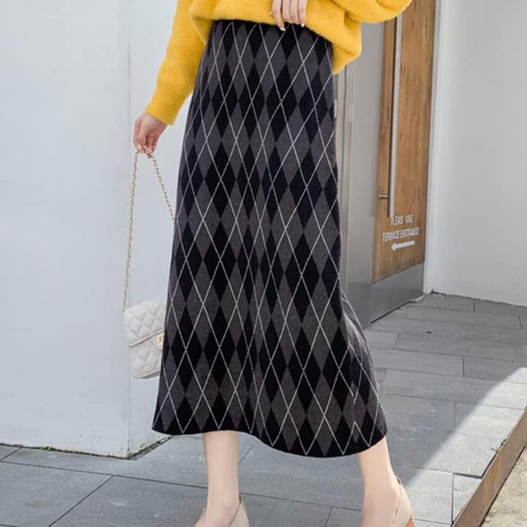 sweater midi skirt