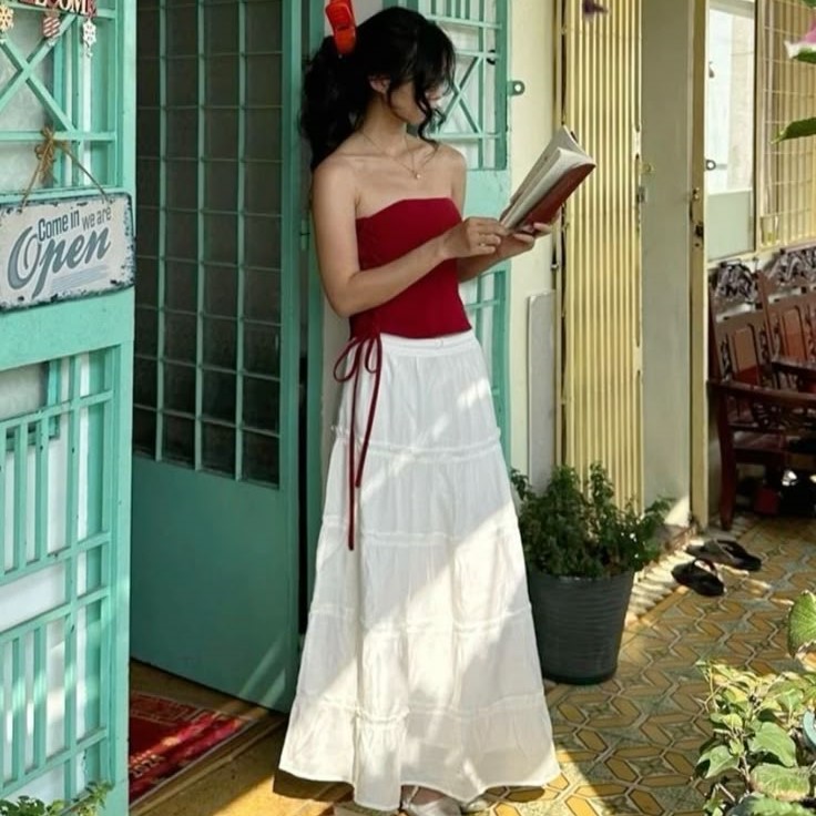 long flowy white skirt