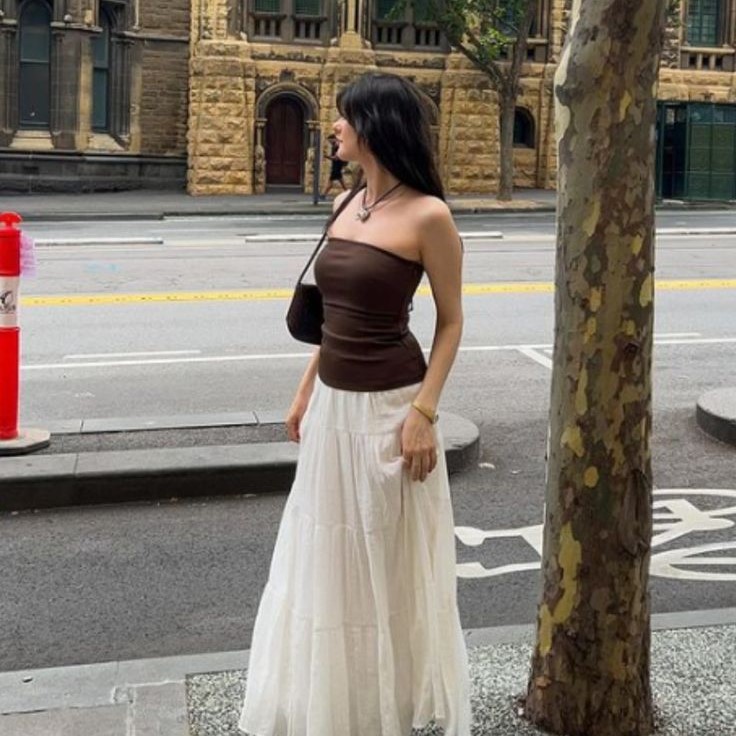 long flowy white skirt