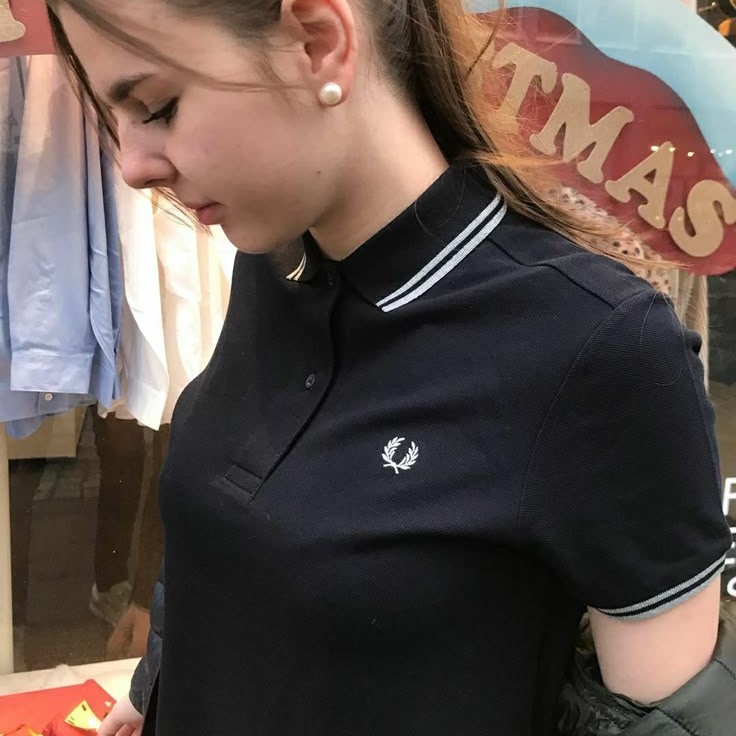 Stylish Polo Shirt Women: Elevate Your Casual Wardrobe Today! post thumbnail image