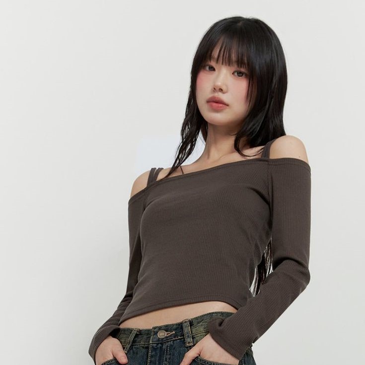 off shoulder crop top