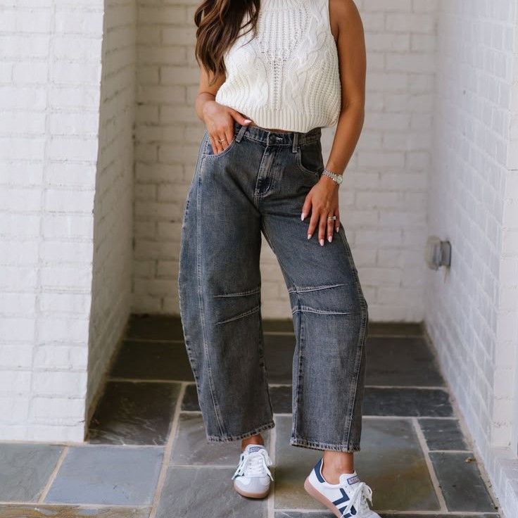 boyfriend jeans outfit