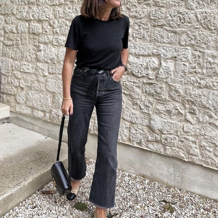 black jeans outfit women