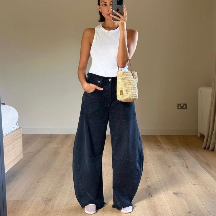 boyfriend jeans outfit